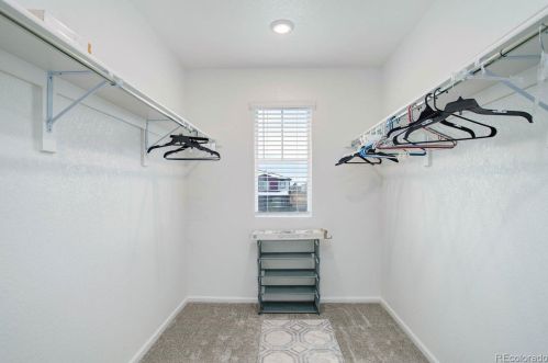 21051 60th Ave, Denver CO  80019 exterior