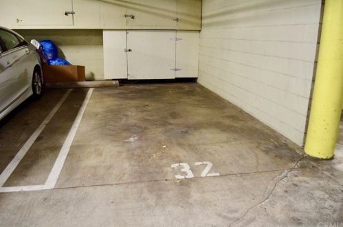 1043 Thompson Ave, Glendale CA  91201-1798 exterior