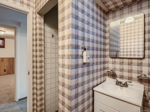 7695 Turner Dr, Denver CO  80221-4231 exterior