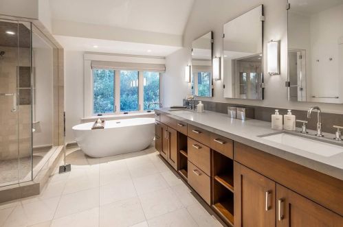 8262 Valhalla Dr, Truckee CA  96161-4297 exterior