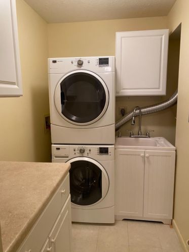 973 Cedar Ridge Dr, Cincinnati OH 45245-3063 exterior