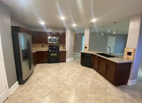 17923 Coldale Gln Ln, Richmond TX 77407-3373 exterior