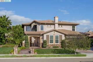 2203 Spyglass Dr, Los Angeles, CA 94513-5670