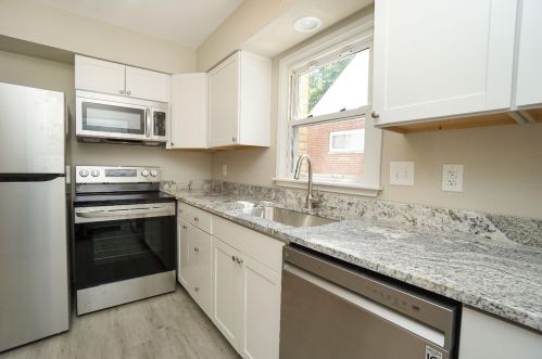 3927 Hemphill Way, Cincinnati, OH 45236-2325