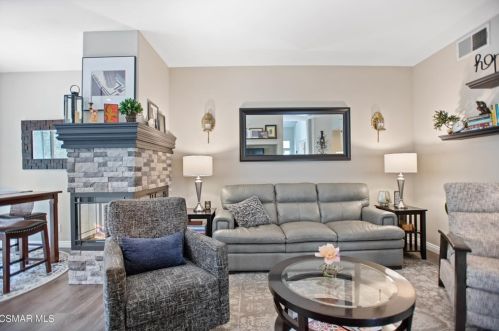 4718 Rhapsody Dr, Calabasas, CA 91377-5534