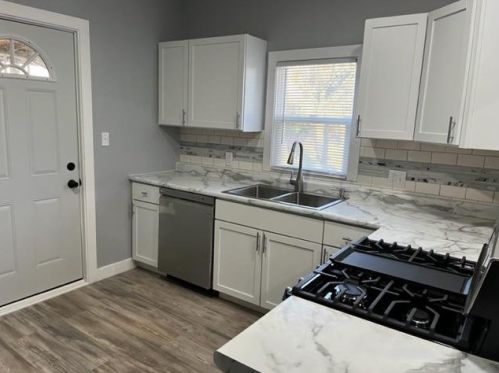 1040 43 Ave, Gary IN 46409-2218 exterior