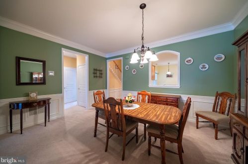 232 Sparrow Dr, Trenton NJ 08690-2461 exterior