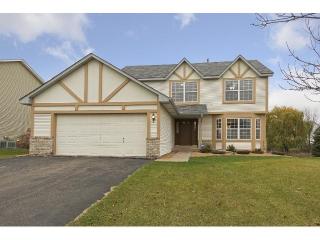 682 Eagle Ridge Rd, Saint Paul, MN 55125-1461