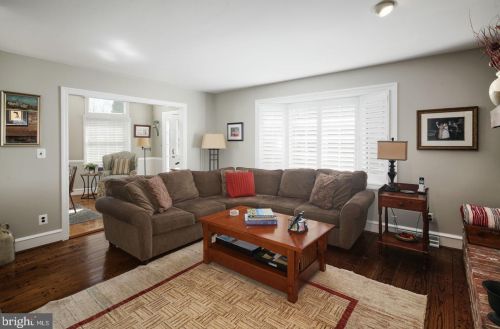 104 Roberts Ave, Tavistock NJ 08033 exterior