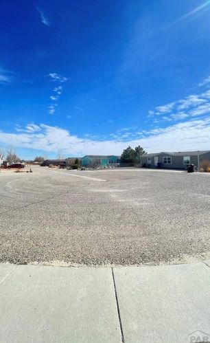 2326 Mountain Valley Ct, Pueblo, CO 81003-3841