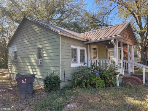 237 King St, Social Circle, GA 30025-2894