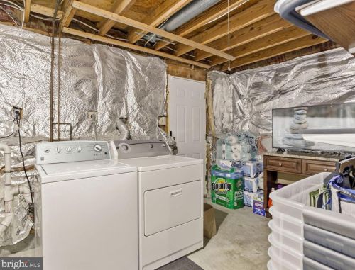 5808 Heming Ave, Springfield VA  22151-2716 exterior