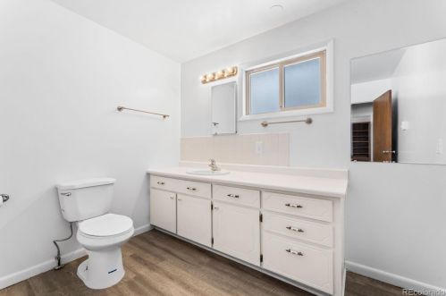 2041 Fish Creek Rd, Estes Park CO 80517-6925 exterior