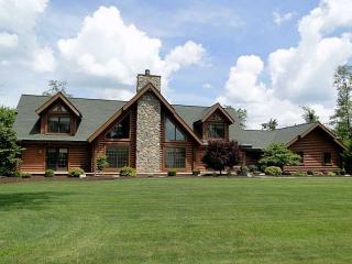 239 Crest Ave, Washington, PA 15301-2803
