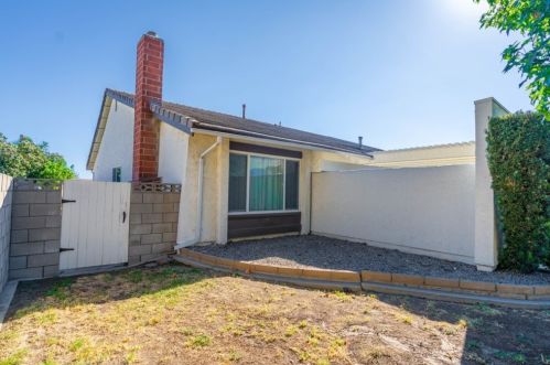1412 Sylvia Ct, Upland, CA 91786-2558