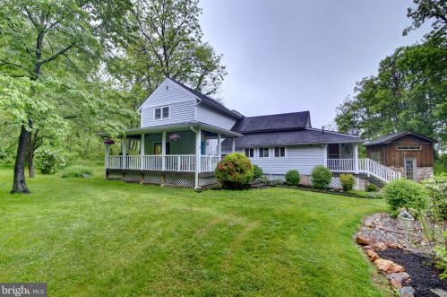 12335 Mountain Rd, Lovettsville, VA 20180-2606