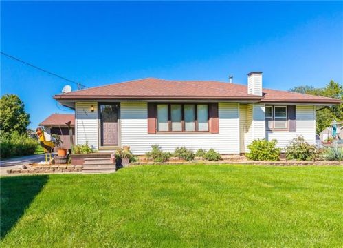 135 Northview Dr, Waukee, IA 50263-9768