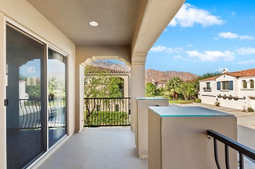 1423 Guzman Ln, Palm Springs, CA 92262-0334