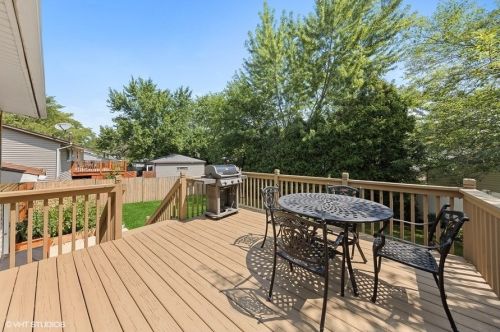 140 Orch Dr, Lemont IL  60440-6158 exterior