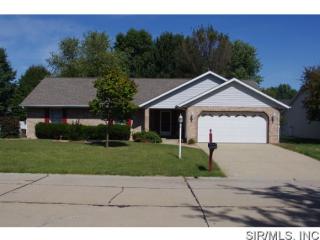 521 Thrush Ln, Belleville, IL 62226-1878