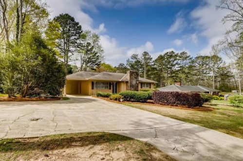 72 Douglas Dr, Mableton, GA 30126-1932