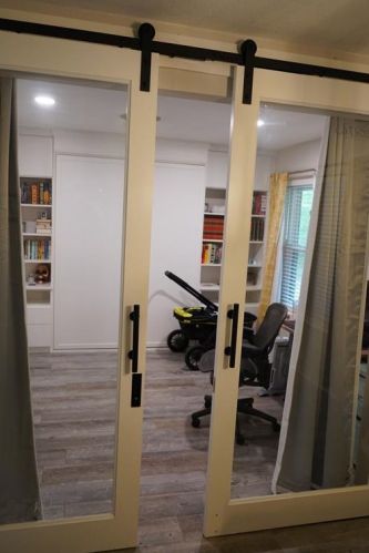 2111 Cimarron Trl, Austin TX  78745-1602 exterior