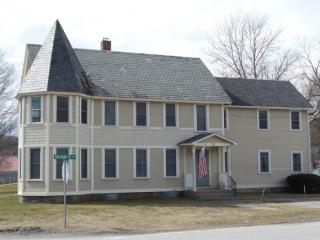 15 Railroad St, Richmond VT  05477-7749 exterior