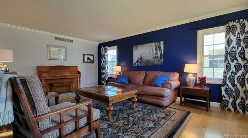 7029 Magnolia Cir, Englewood CO exterior