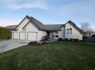 8920 Bradbury St, Spokane, WA 99208-8883