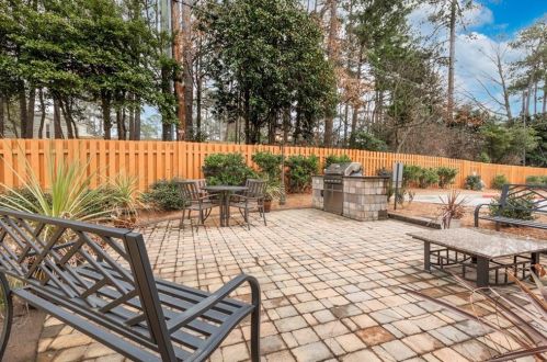1214 Lavista Cir, Atlanta GA  30324-3764 exterior