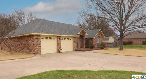 711 Benchmark Trl, Morgans Point, TX 76513-6239