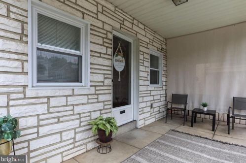 7030 Glenloch St, Philadelphia, PA 19135-1806