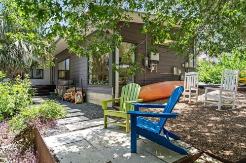 1101 Cyn Edge Dr, Austin TX  78733-2005 exterior