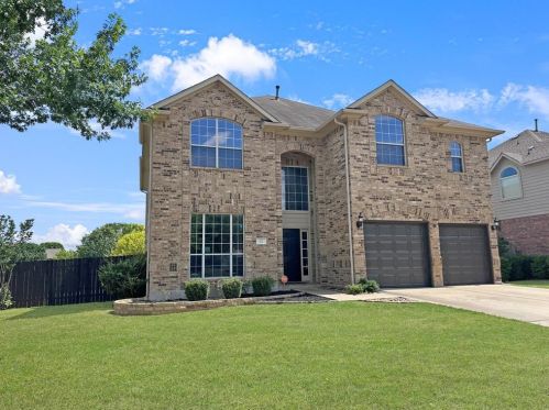 172 Sweet Gum, Uhland TX  78640-5960 exterior