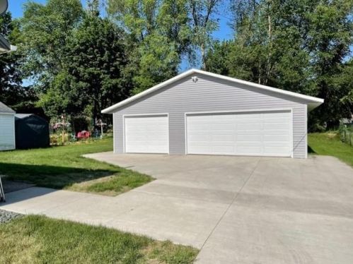 124 Charles Ave, Red Wing, MN 55066-1729