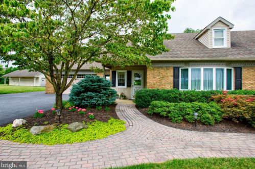 116 Meetinghouse Rd, Gap, PA