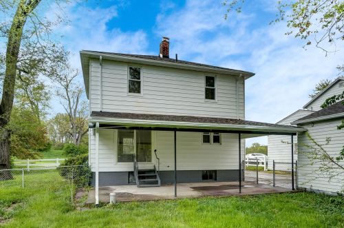 2236 Burnett Rd, Springfield OH  45505-3428 exterior
