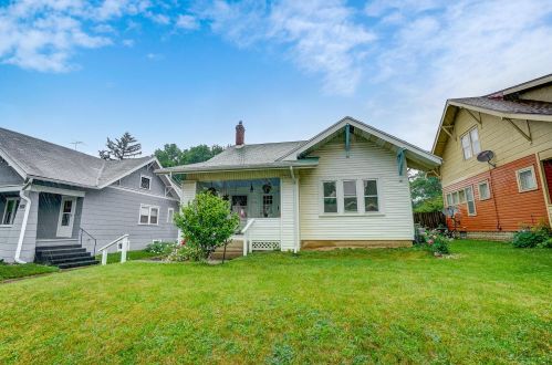 262 Ridge Rd, Springfield, OH 45503-3338