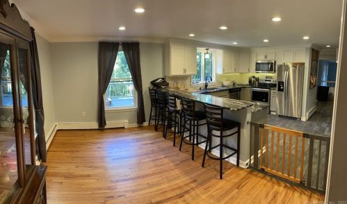 34 Blue Ridge Mountain Dr, Somers CT  06071-2133 exterior