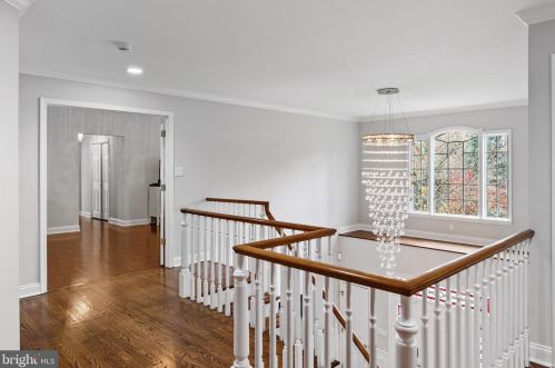 3 Kings Ln, Tavistock NJ 08033-1230 exterior