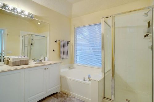4506 Parkview Ln, Fort Worth TX  76137-5457 exterior