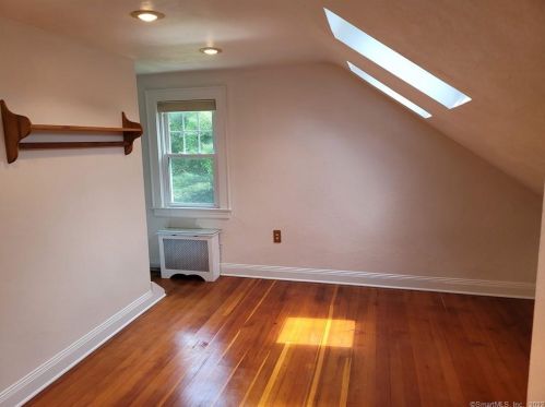 50 Lakeview Dr, Norwalk CT  06850-2018 exterior