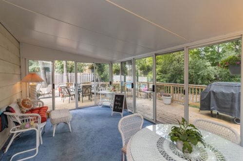 7216 Courtly Rd, Saint Paul MN  55125-1661 exterior