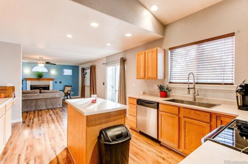 2941 Tower Way, Aurora CO 80015-3286 exterior