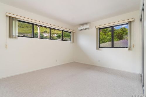 859 Hao St, Honolulu HI  96821-1620 exterior