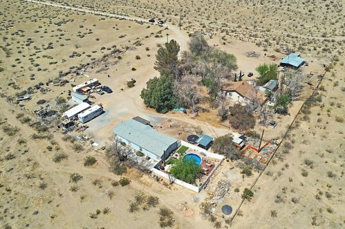 162 National Trails Hwy, Helendale, CA 92342-9760