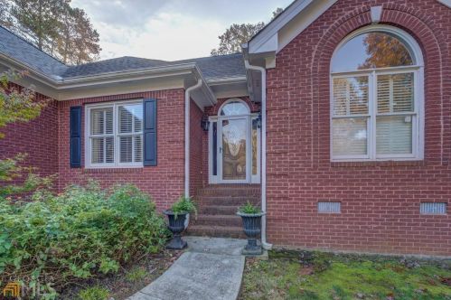 2381 Stedman Ln, Conyers GA  30094-4762 exterior