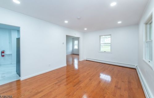 3 Crater Ave, Wharton, NJ 07885-2001