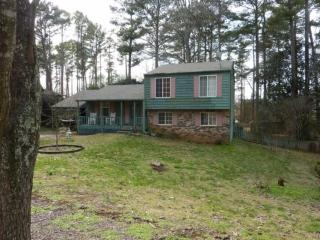 5733 Meadowood Dr, Acworth, GA 30102-2158
