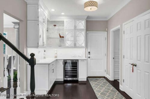 15 Pegasus Dr, Tinton Falls NJ 07724-2875 exterior